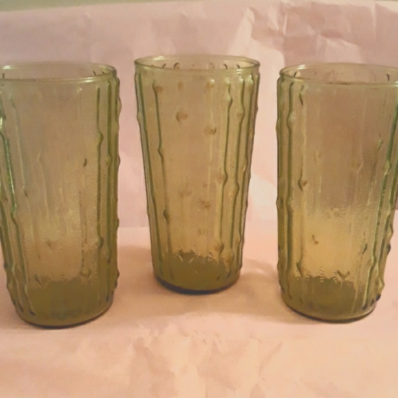 American Vintage Dining Vintage Avocado Green Drinking Glasses 3